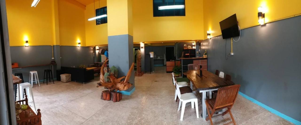 GATE 14 Inn Nakhon Phanom Exterior foto